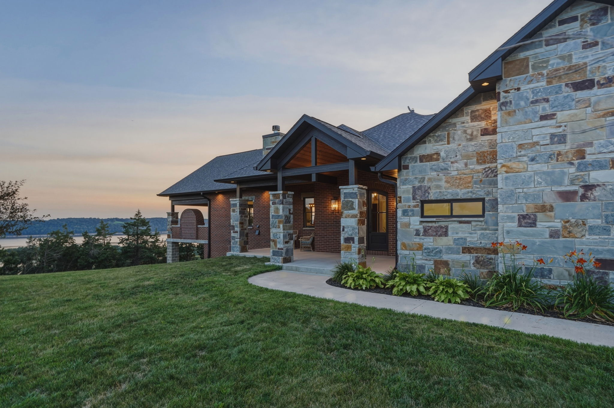 Vista at Bluff Hollow exterior at twilight